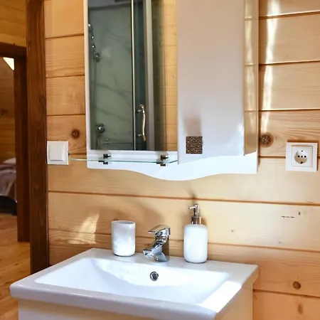 Sweet Synevyrs'ka Polyana